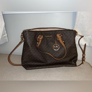 MK medium tote